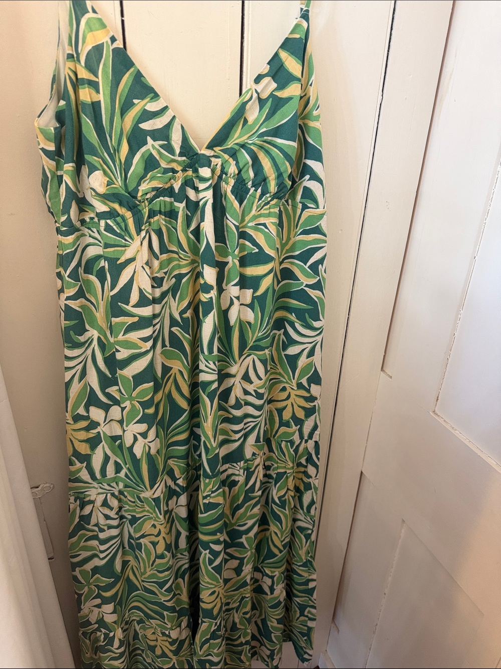 New Green Tropical Print Maxi Dress Size L